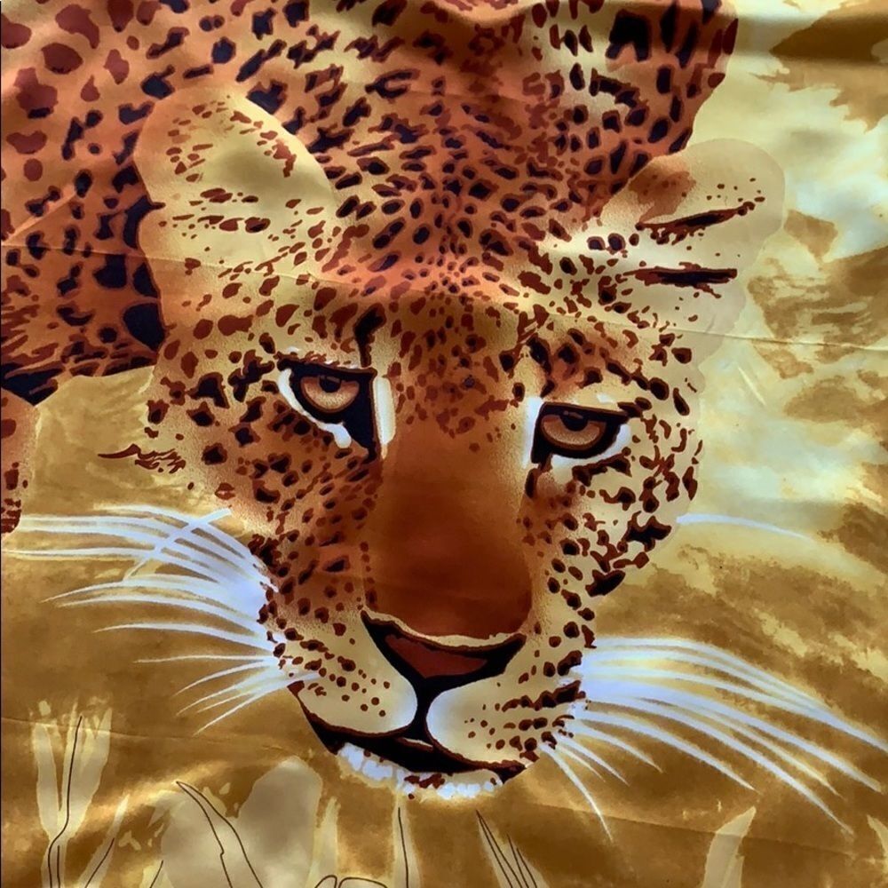 Large gold silk satin African Leopard scarf - Picture 2 of 4